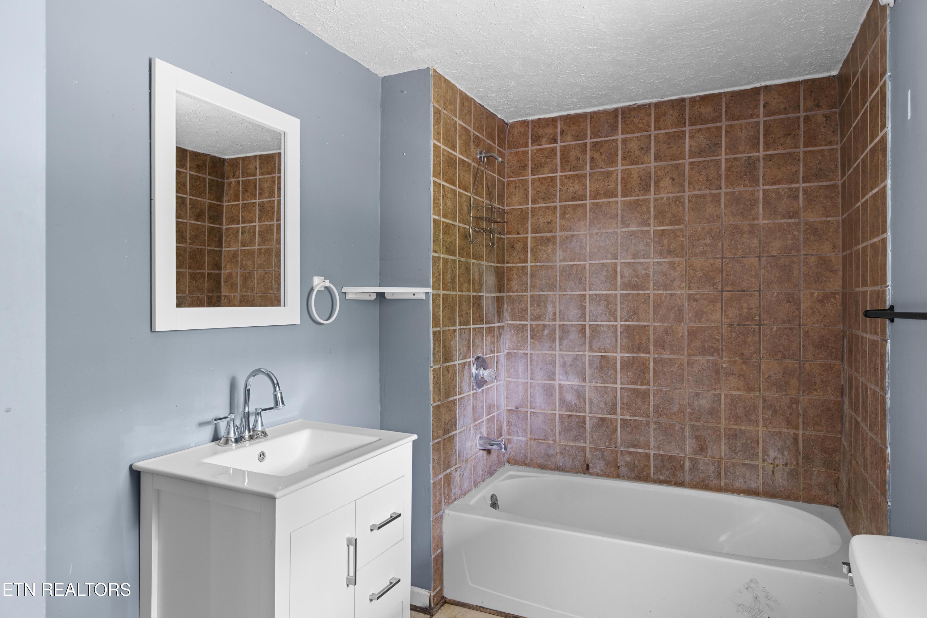 1351 Bethlehem Road La Follette, TN 37766 - Photo 15 of 31 030A3350