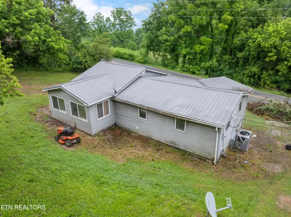 $141,200 | 1351 Bethlehem Road, La Follette, TN 37766
