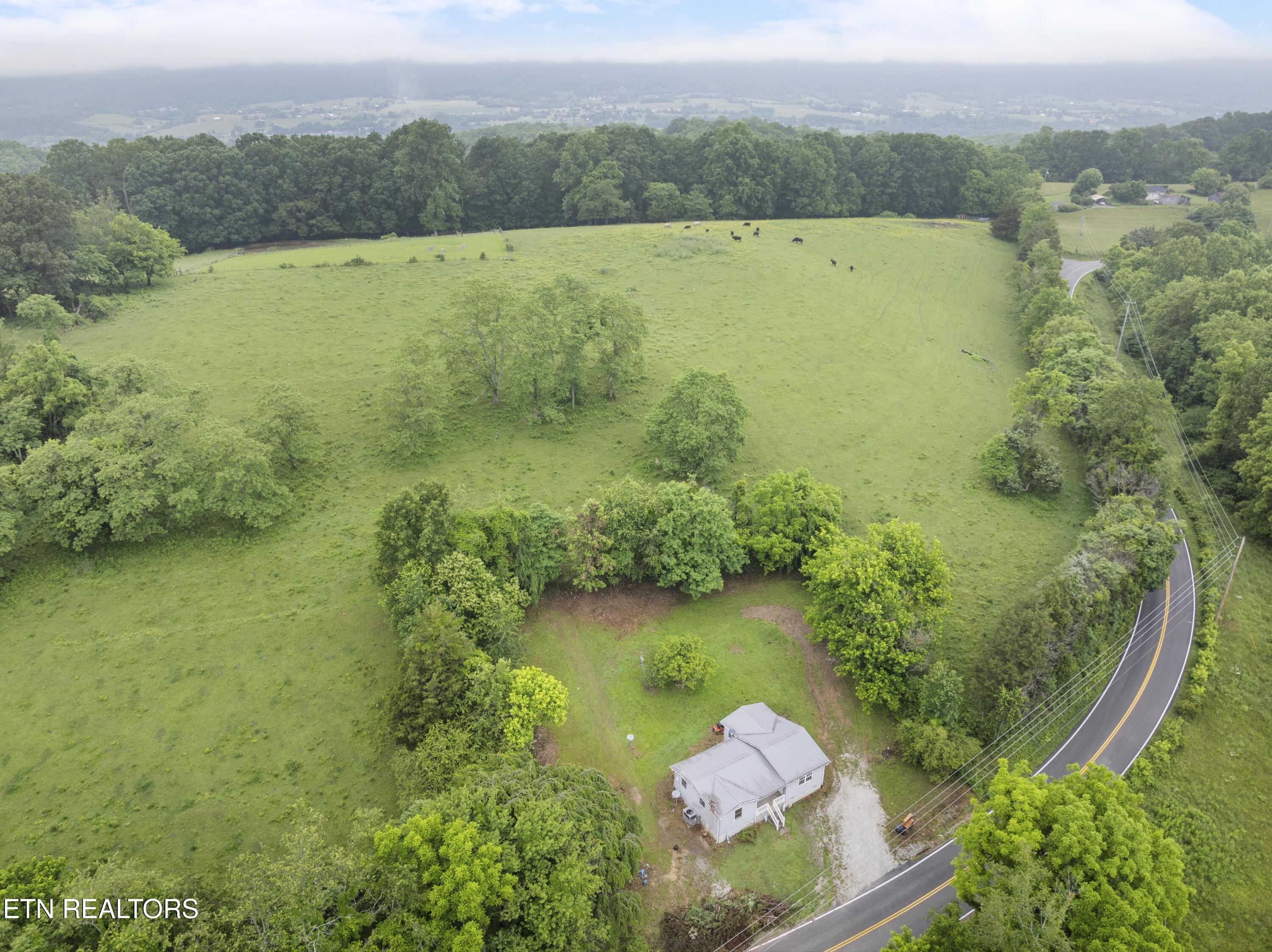 1351 Bethlehem Road La Follette, TN 37766 - Photo 27 of 31 DJI_0806