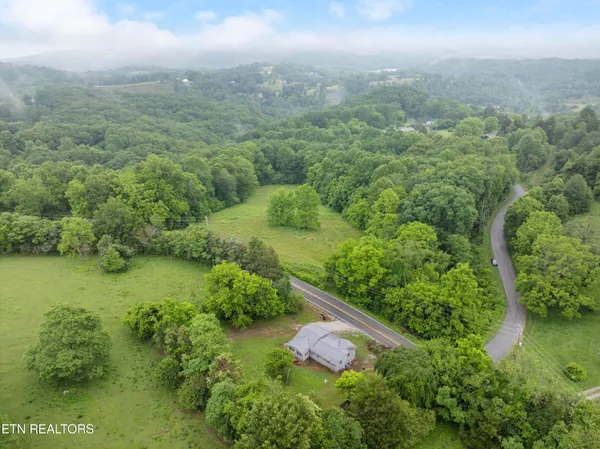 $141,200 | 1351 Bethlehem Road, La Follette, TN 37766