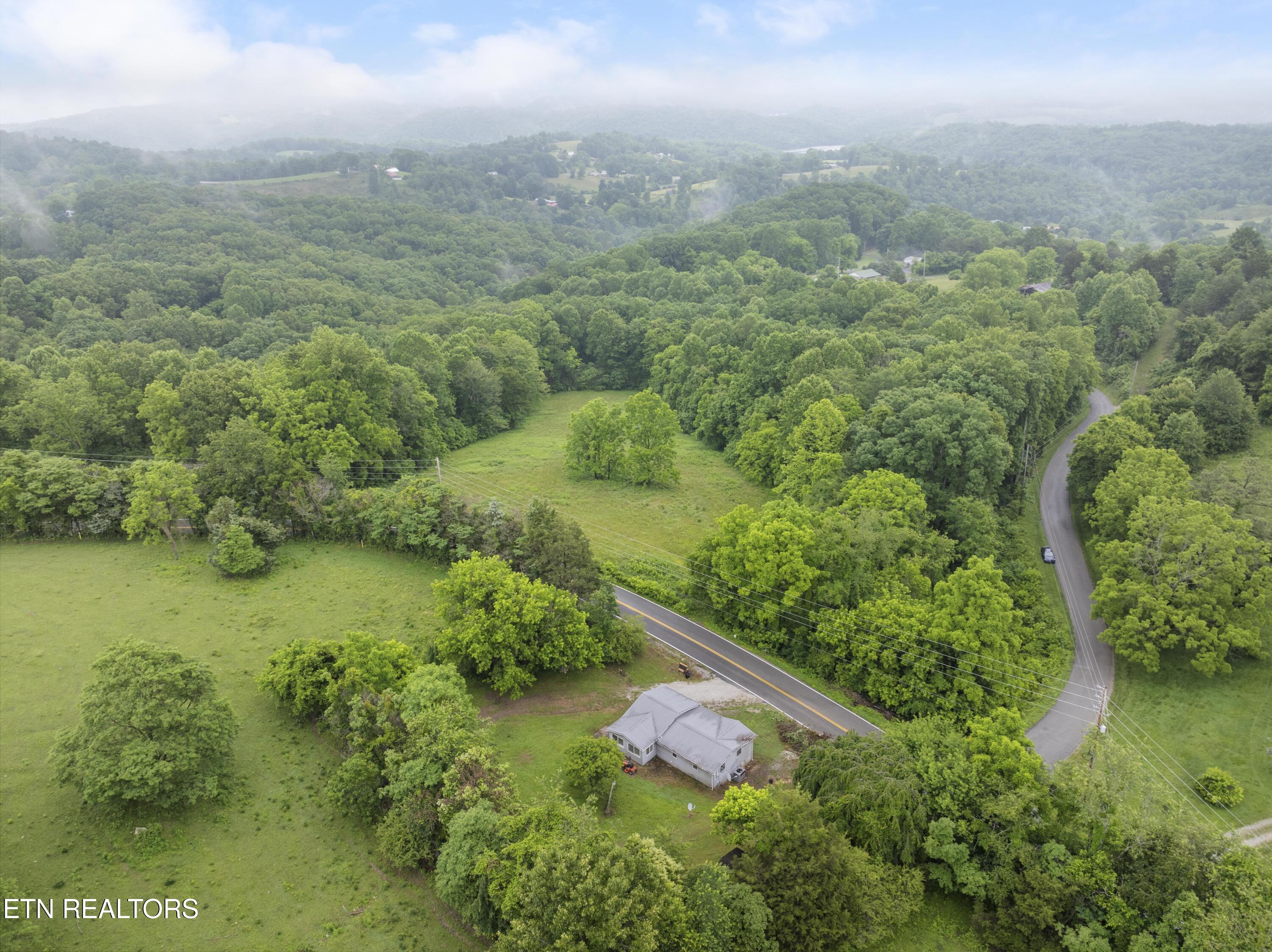 1351 Bethlehem Road La Follette, TN 37766 - Photo 28 of 31 DJI_0781