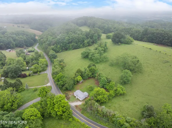 $141,200 | 1351 Bethlehem Road, La Follette, TN 37766