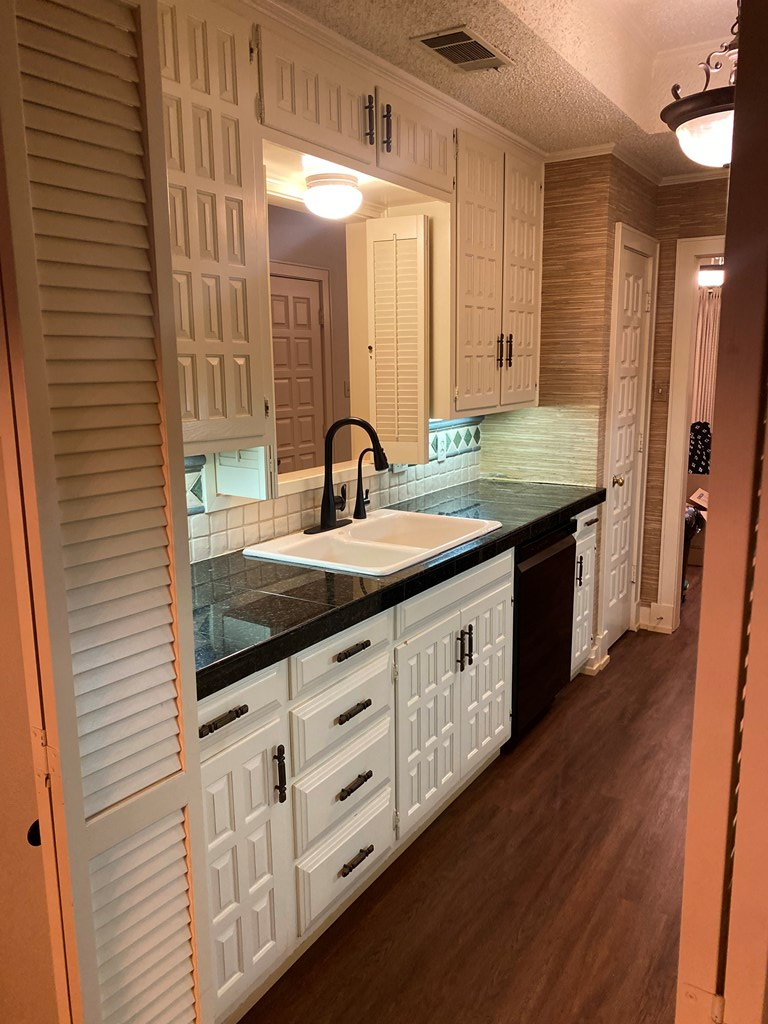 4610 Indiana Avenue Lubbock, TX 79413 - Photo 12 of 23
