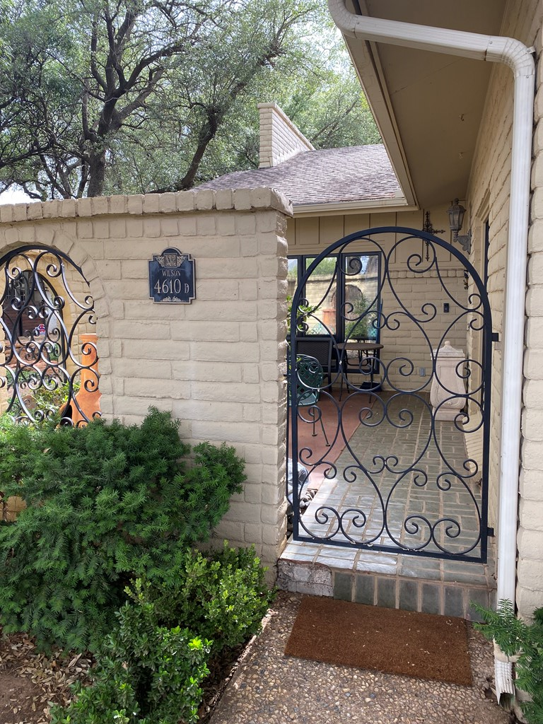 4610 Indiana Avenue Lubbock, TX 79413 - Photo 5 of 23