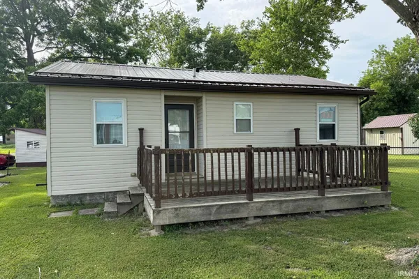$139,700 | 9845 East Jackson Street, Otwell, IN 47564