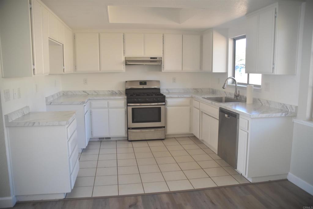 604 Porter Street Fallbrook, CA 92028 - Photo 11 of 31 Gallery Image 11
