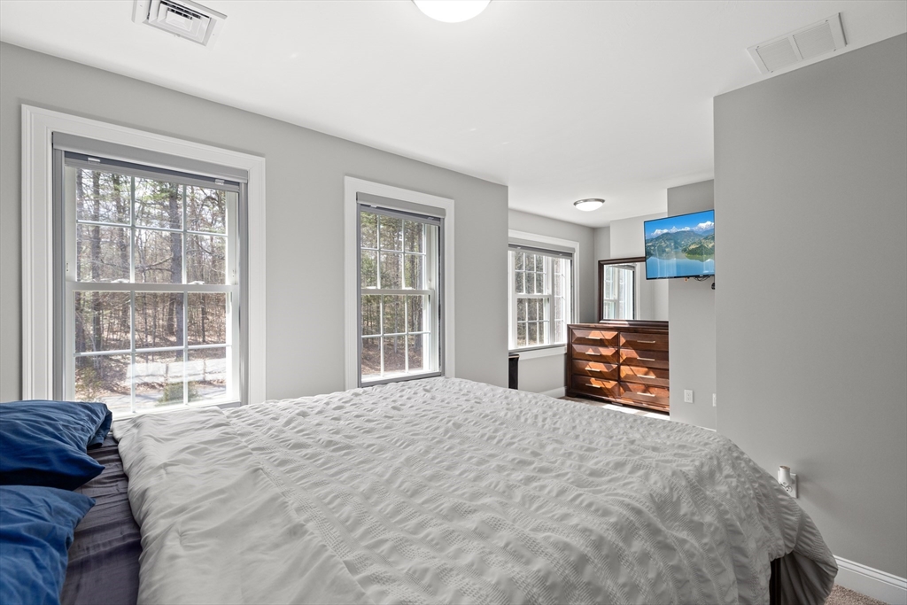 526 Hubbardston Road Templeton, MA 01468 - Photo 21 of 32