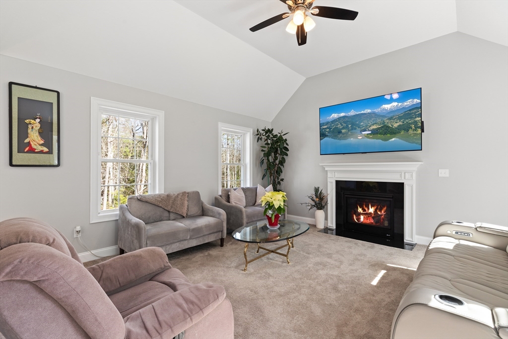 526 Hubbardston Road Templeton, MA 01468 - Photo 3 of 32