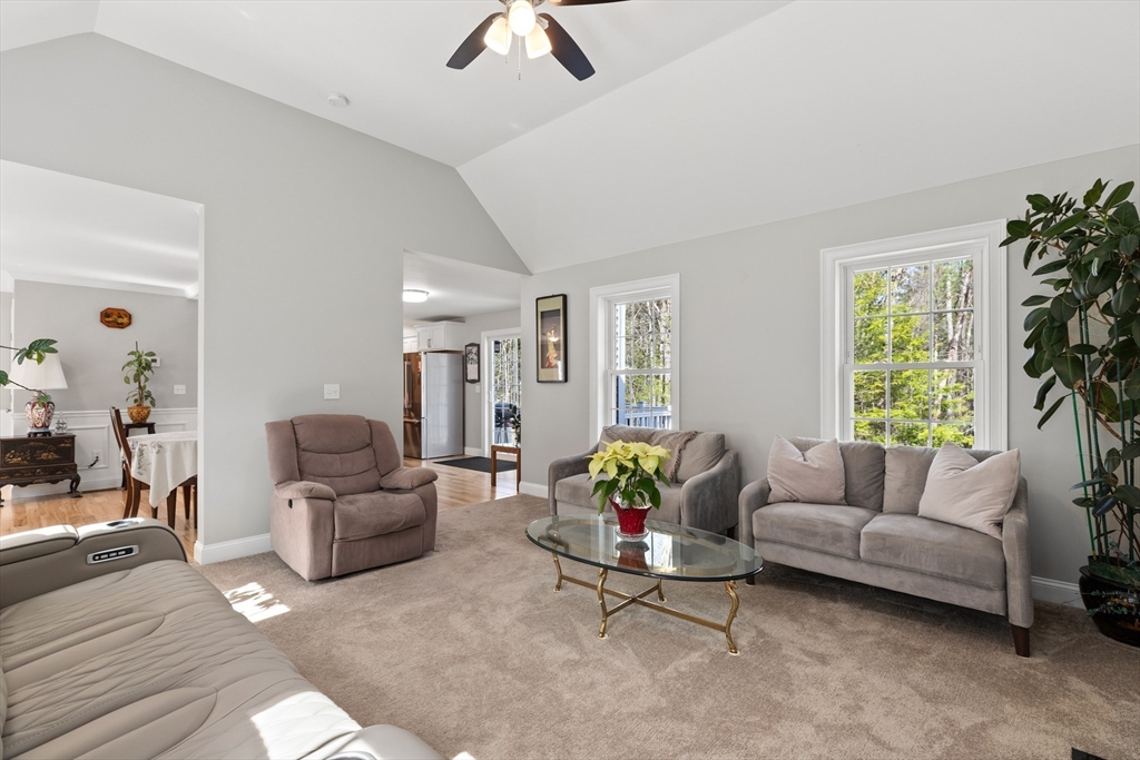 526 Hubbardston Road Templeton, MA 01468 - Photo 5 of 32