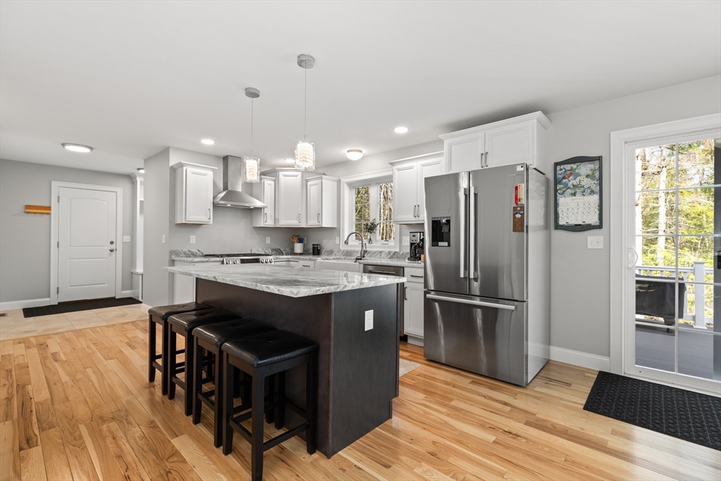 526 Hubbardston Road Templeton, MA 01468 - Photo 8 of 32