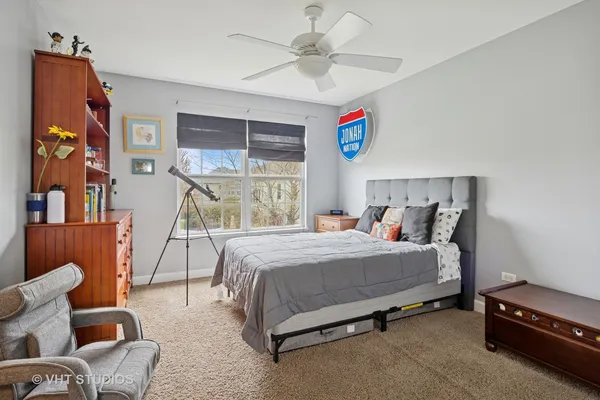 a view of a livingroom with furniture
