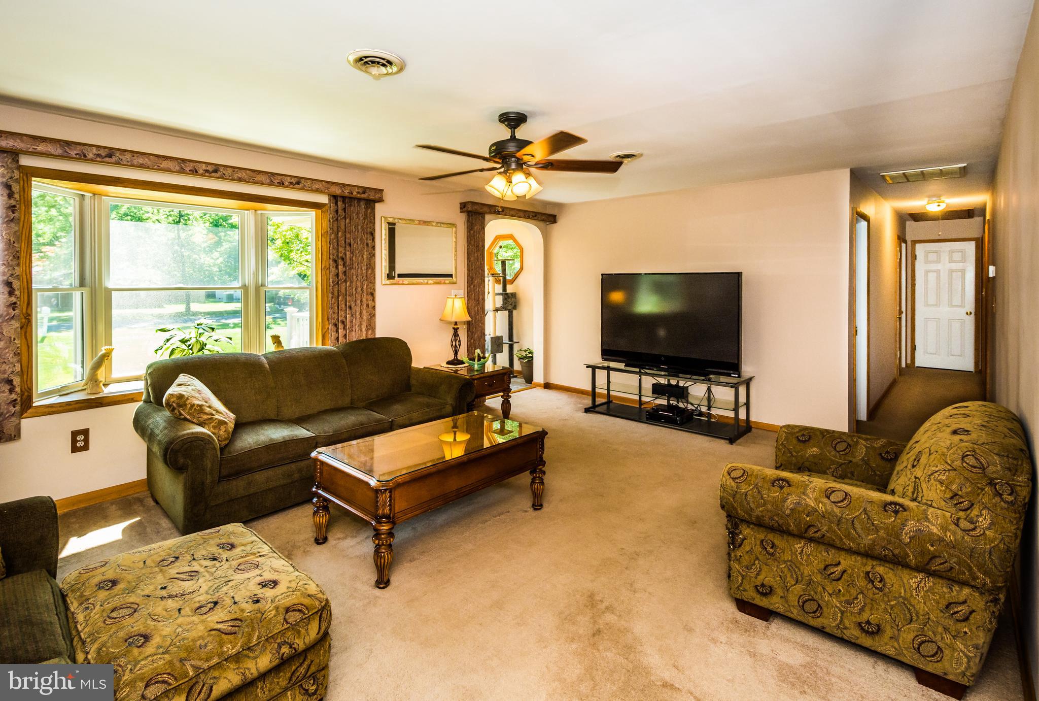 809 Mason Road Stevensville, MD 21666 - Photo 2 of 49 (Living Room (view 1)