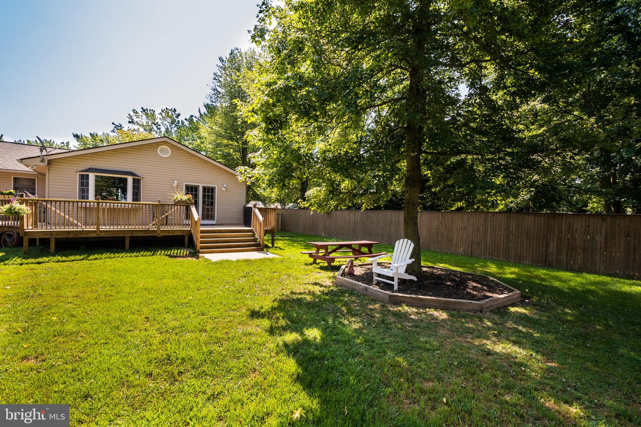 809 Mason Road Stevensville, MD 21666 - Photo 49 of 49 Rear fenced yard (view 3) sitting area