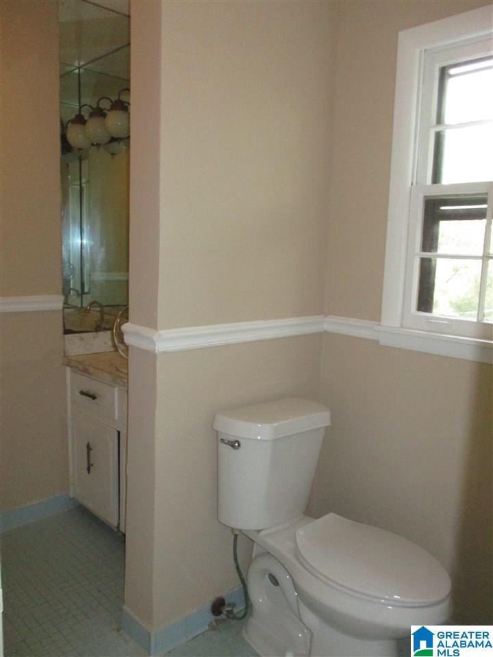 908 Reedwood Lane Birmingham, AL 35235 - Photo 12 of 17