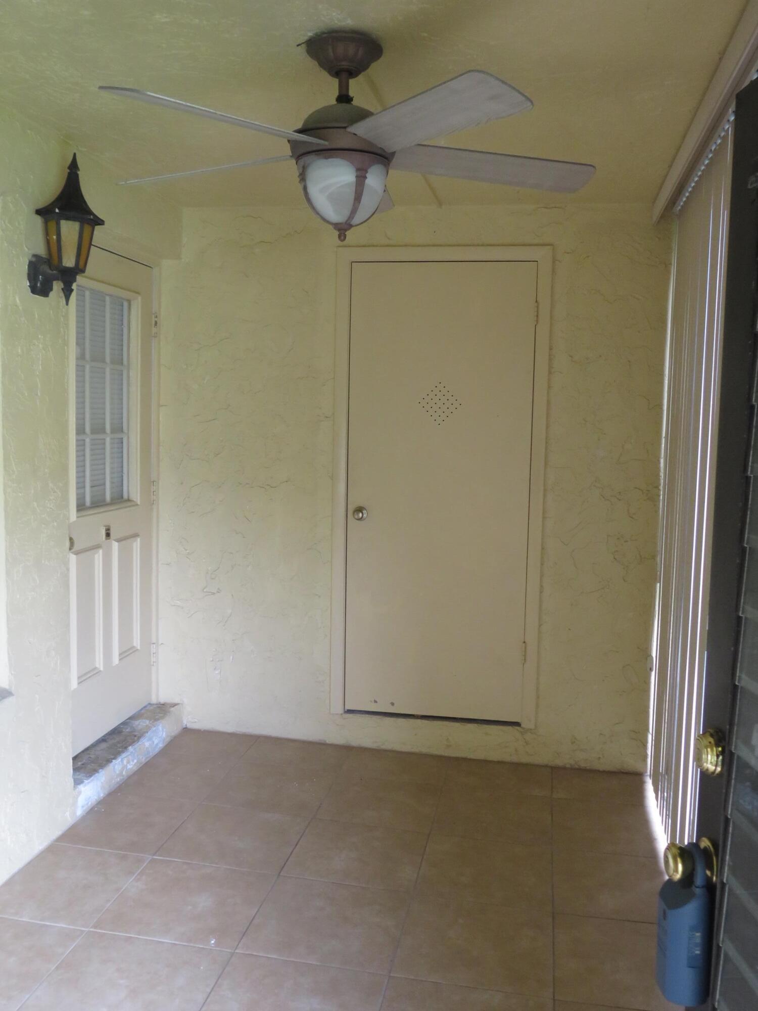 335 Pine Ridge Circle, Unit D1 Greenacres, FL 33463 - Photo 27 of 30