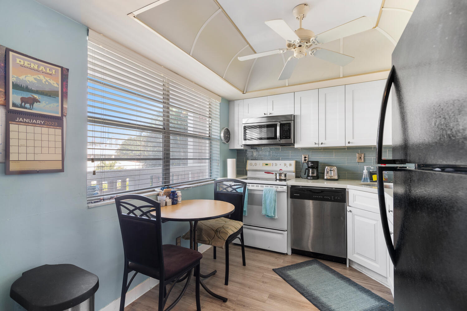 20 Southeast 13th Street, Unit B6 Boca Raton, FL 33432 - Photo 2 of 18 20 SE 13th St-large-006-007-DSC4485-1499