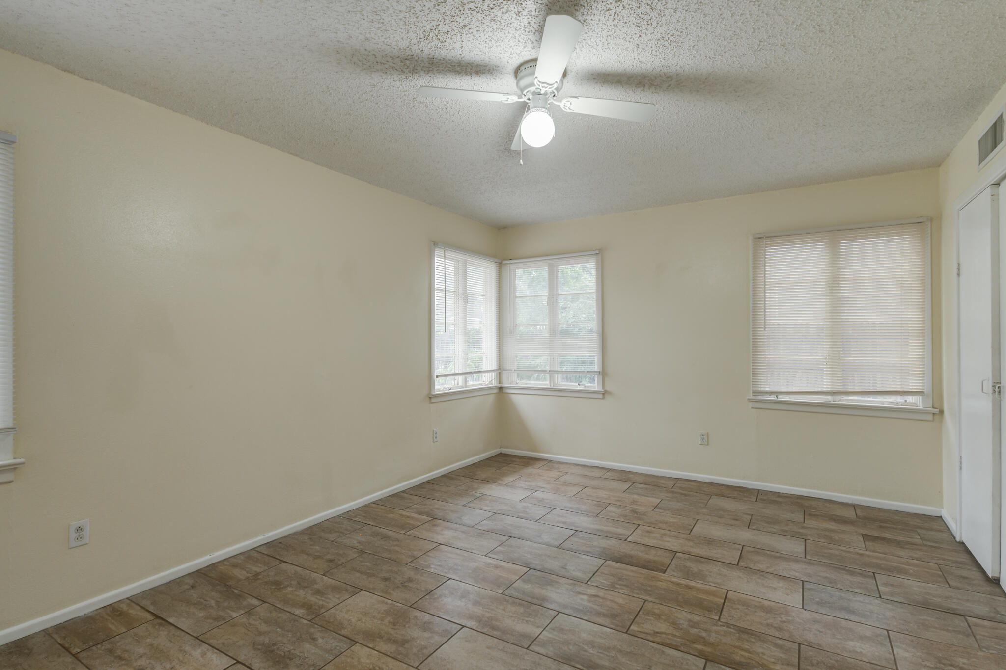 3608 27th Street Lubbock, TX 79410 - Photo 31 of 35 DSC07585_6_7