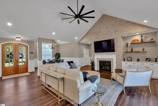 $850,000 | 743 Brookdale Drive, Greer, SC 29651