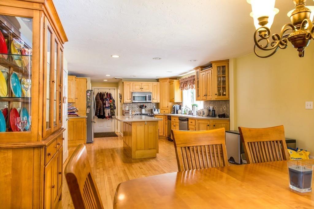 38 Thomas Road Berkley, MA 02779 - Photo 9 of 34 Gallery Image 9