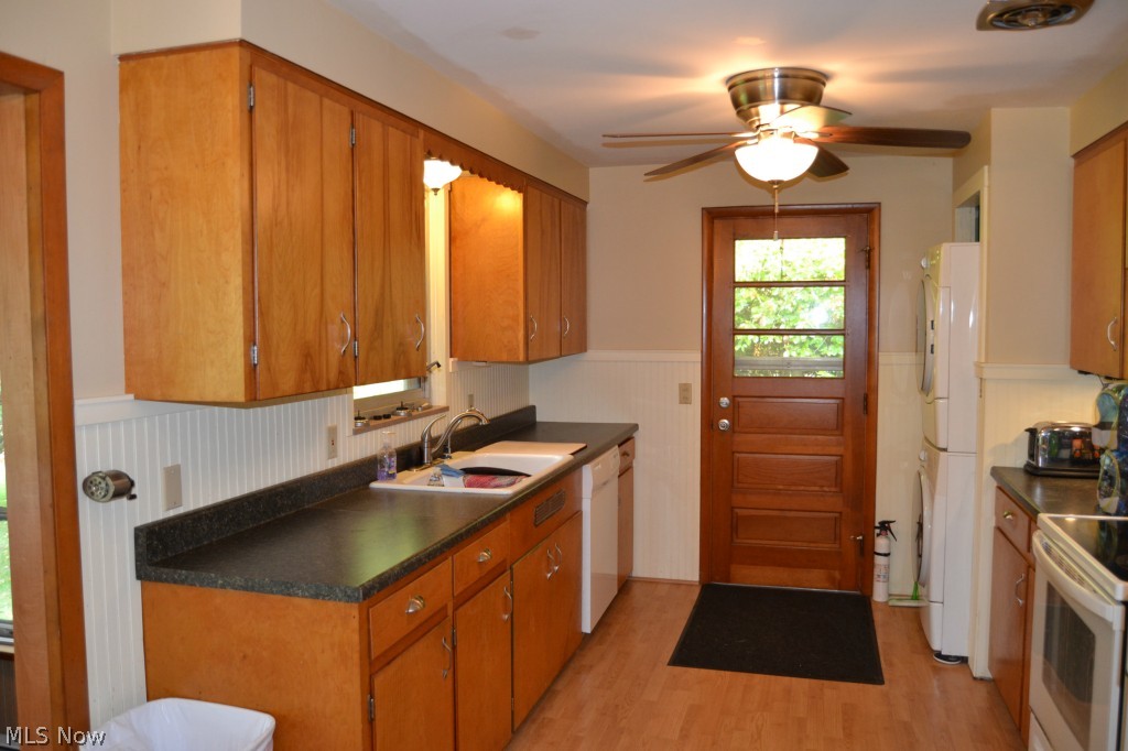 1369 Bell Road Chagrin Falls, OH 44022 - Photo 8 of 22 Gallery Image 8