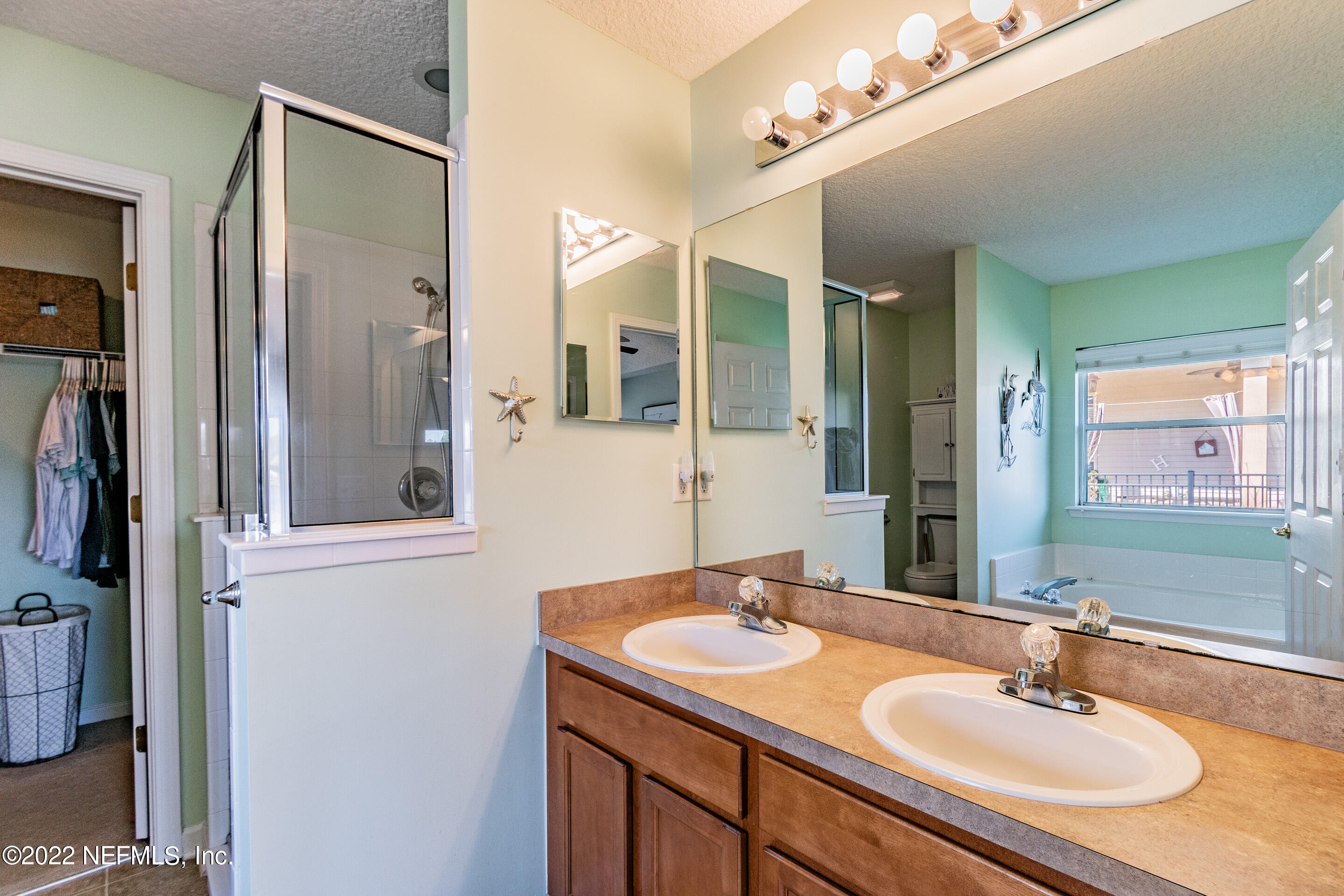 384 Whisper Ridge Drive St. Augustine, FL 32092 - Photo 32 of 62 Master Bath