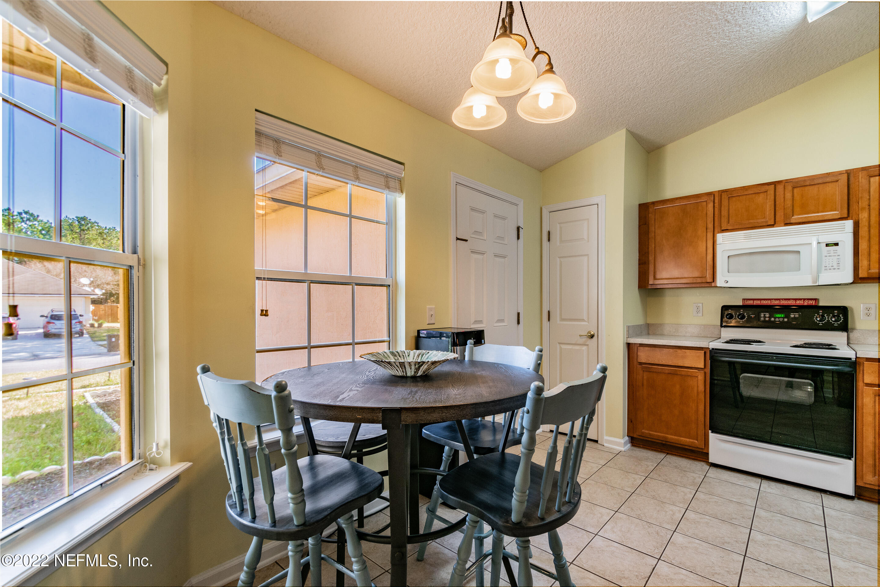384 Whisper Ridge Drive St. Augustine, FL 32092 - Photo 6 of 62 Kitchen Nook