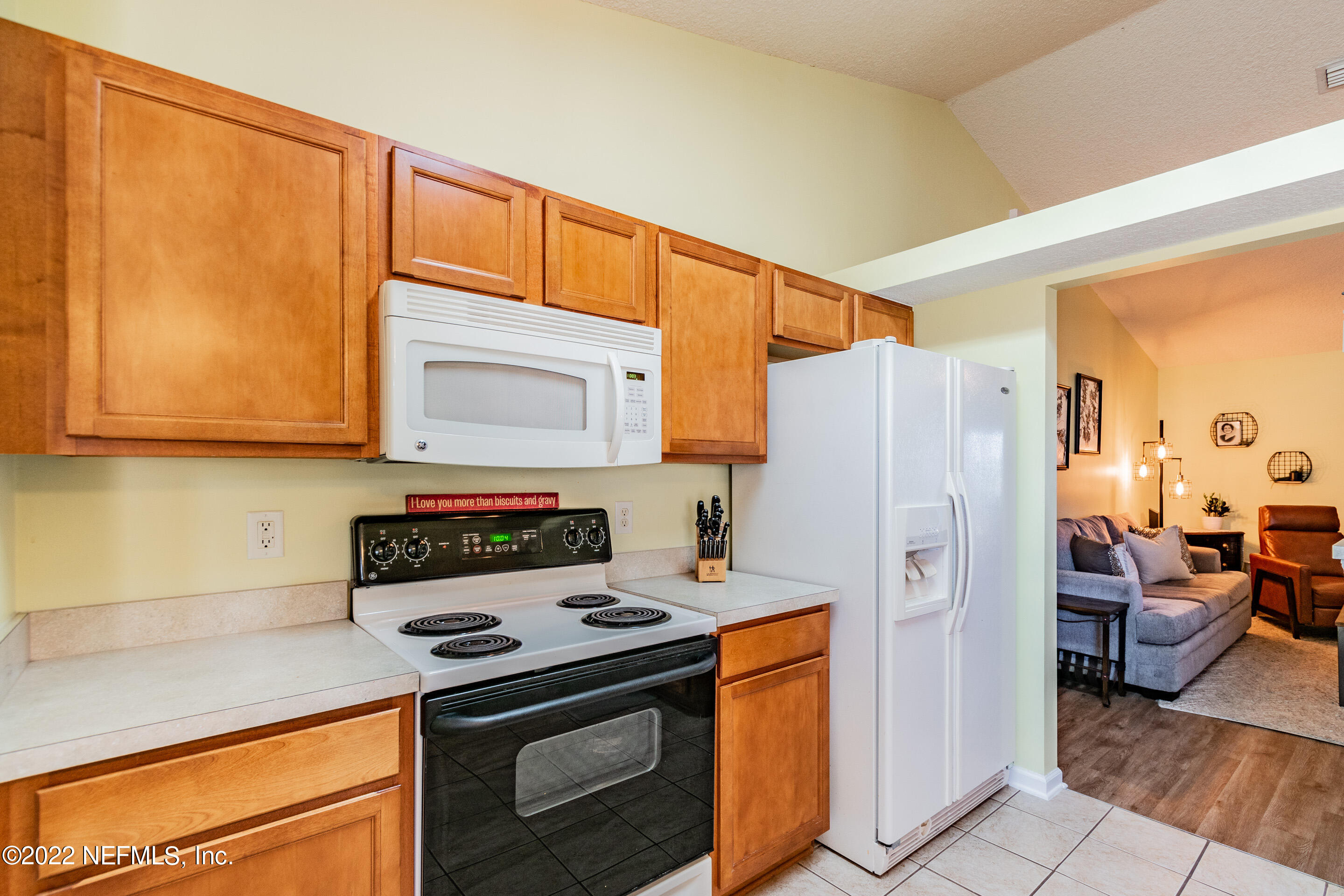 384 Whisper Ridge Drive St. Augustine, FL 32092 - Photo 10 of 62 Kitchen2