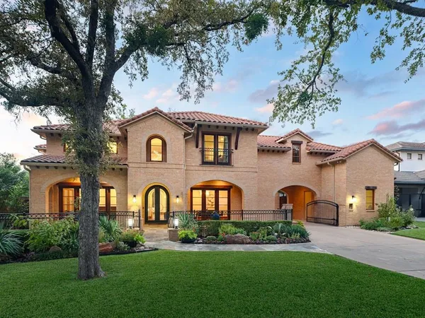 front view of house with a yard