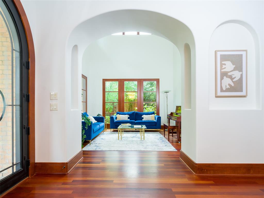 6507 Lupton Drive Dallas, TX 75225 - Photo 4 of 20