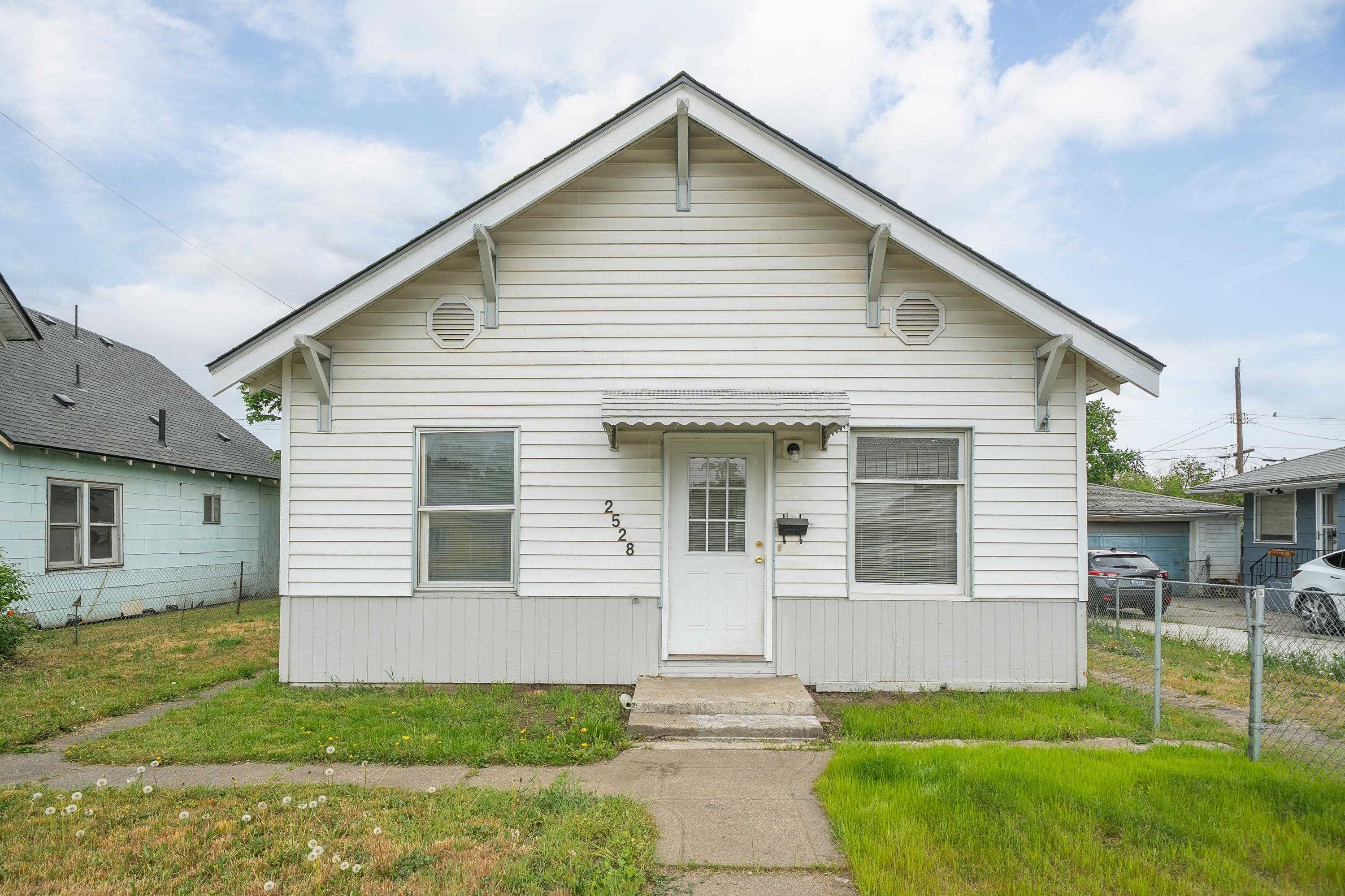 2528 East Rowan Avenue Spokane, WA 99217 - Photo 2 of 34