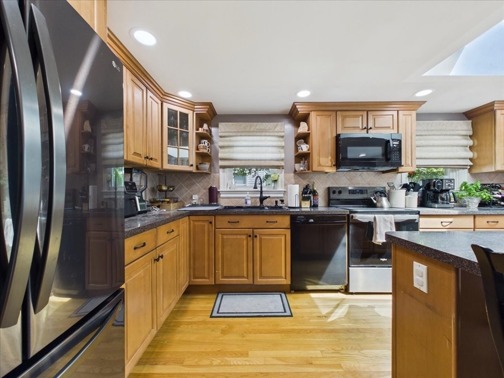 104 Higgins Road Framingham, MA 01701 - Photo 21 of 35