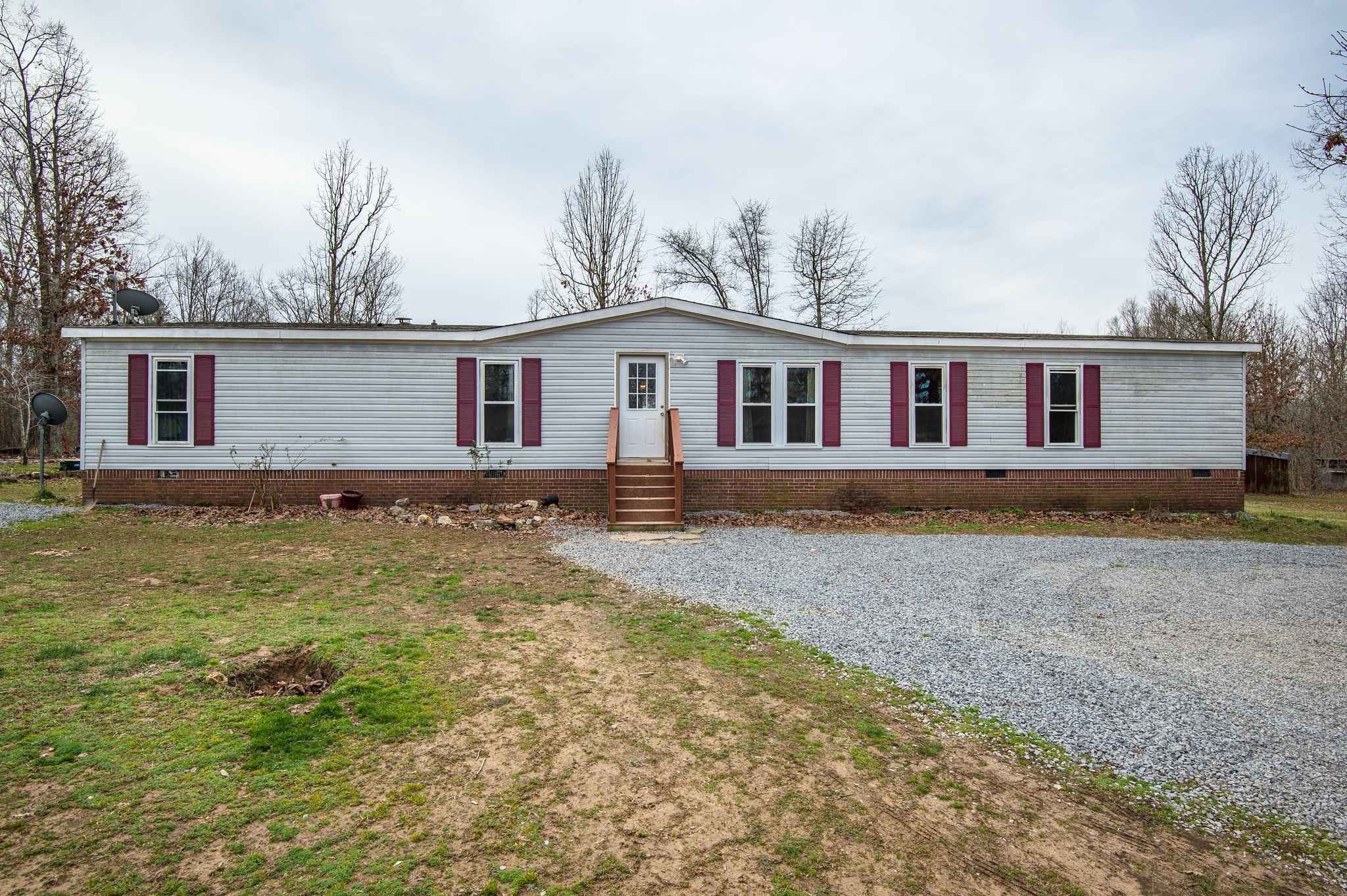 9797 Pinewood Lake Road Nunnelly, TN 37137 - Photo 5 of 46 Gallery Image 5