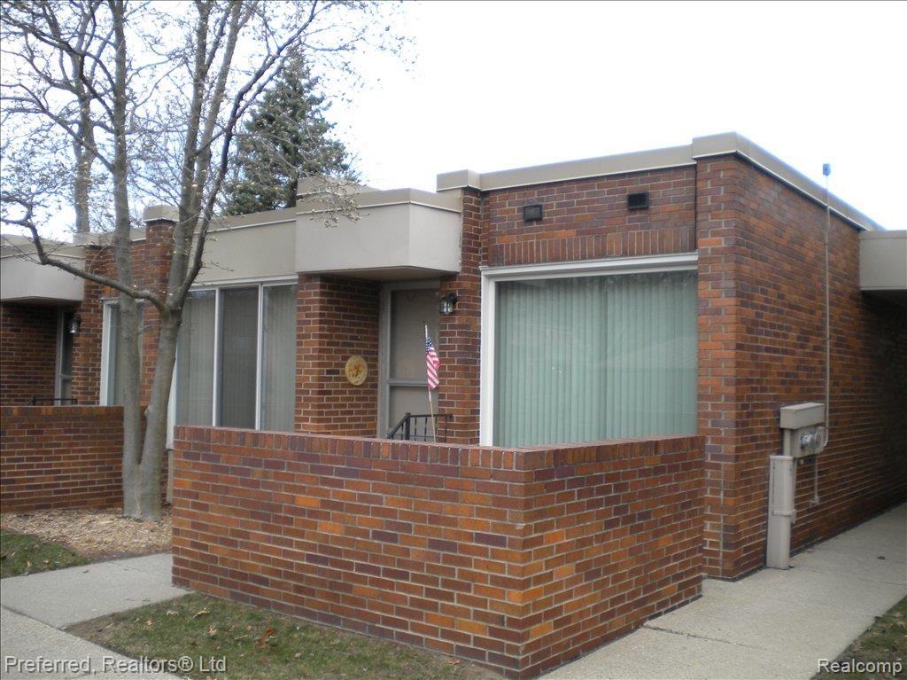 32687 Five Mile Road, Unit 7 Livonia, MI 48154 - Photo 11 of 11 32687 FIVE MILE 009.jpg