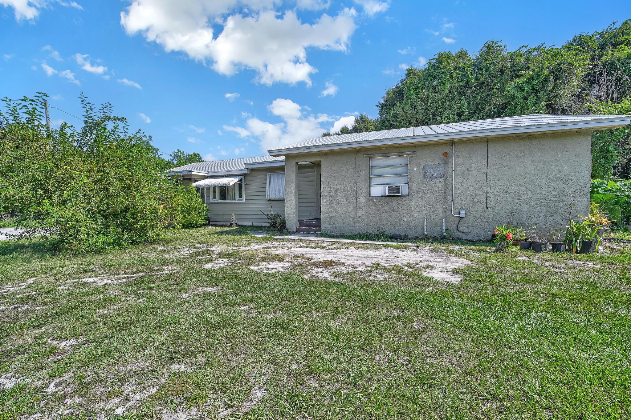 4232 Edwards Road Fort Pierce, FL 34981 - Photo 3 of 17 front of house