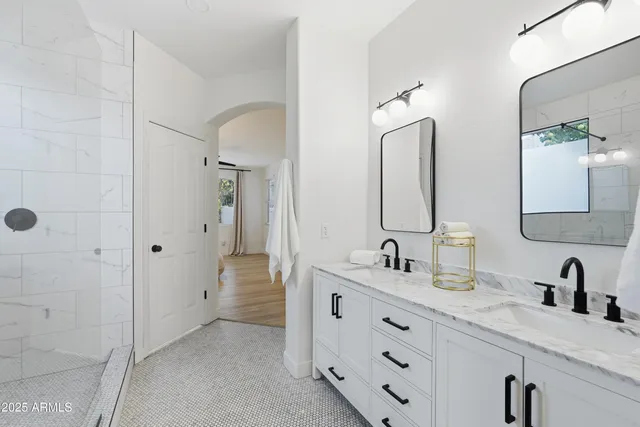 a view of a bedroom with closet