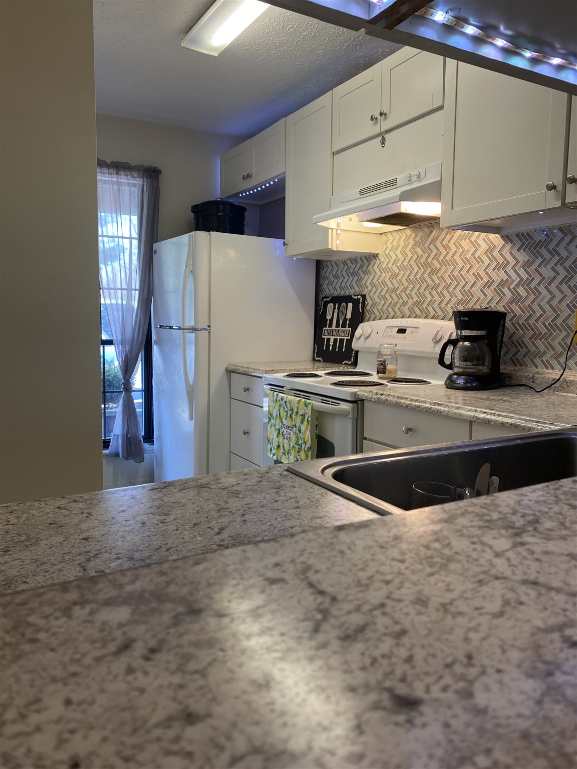562 East Graham Place Bloomington, IN 47401 - Photo 9 of 28
