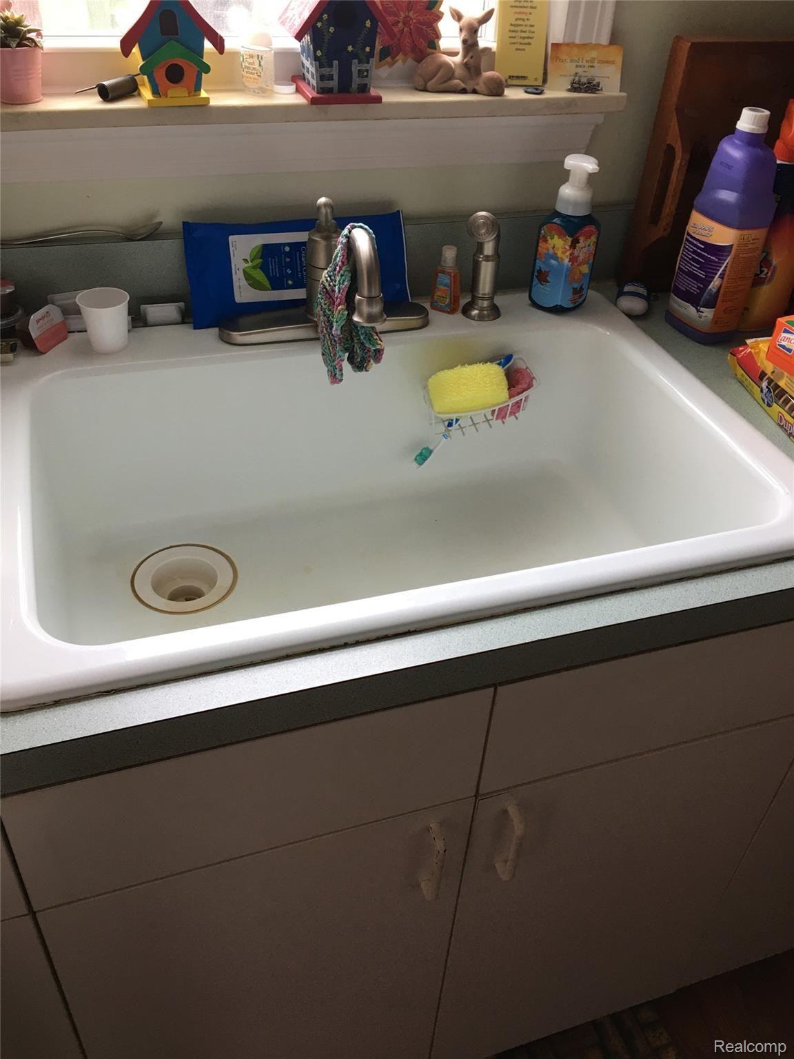 Kitchen sink