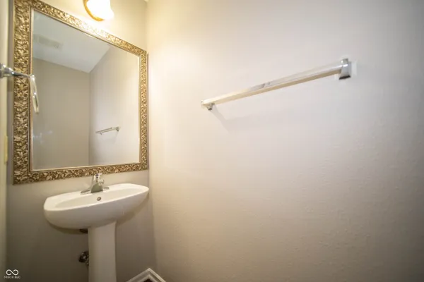 $2,450 | 1566 Howell Drive, Indianapolis, IN 46231