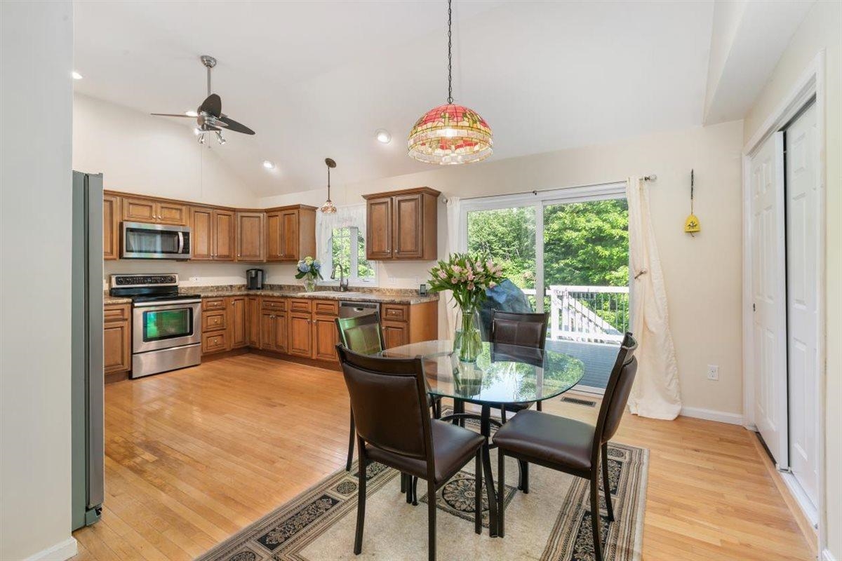 45 Phillips Road Sandown, NH 03873 - Photo 12 of 41 Gallery Image 12