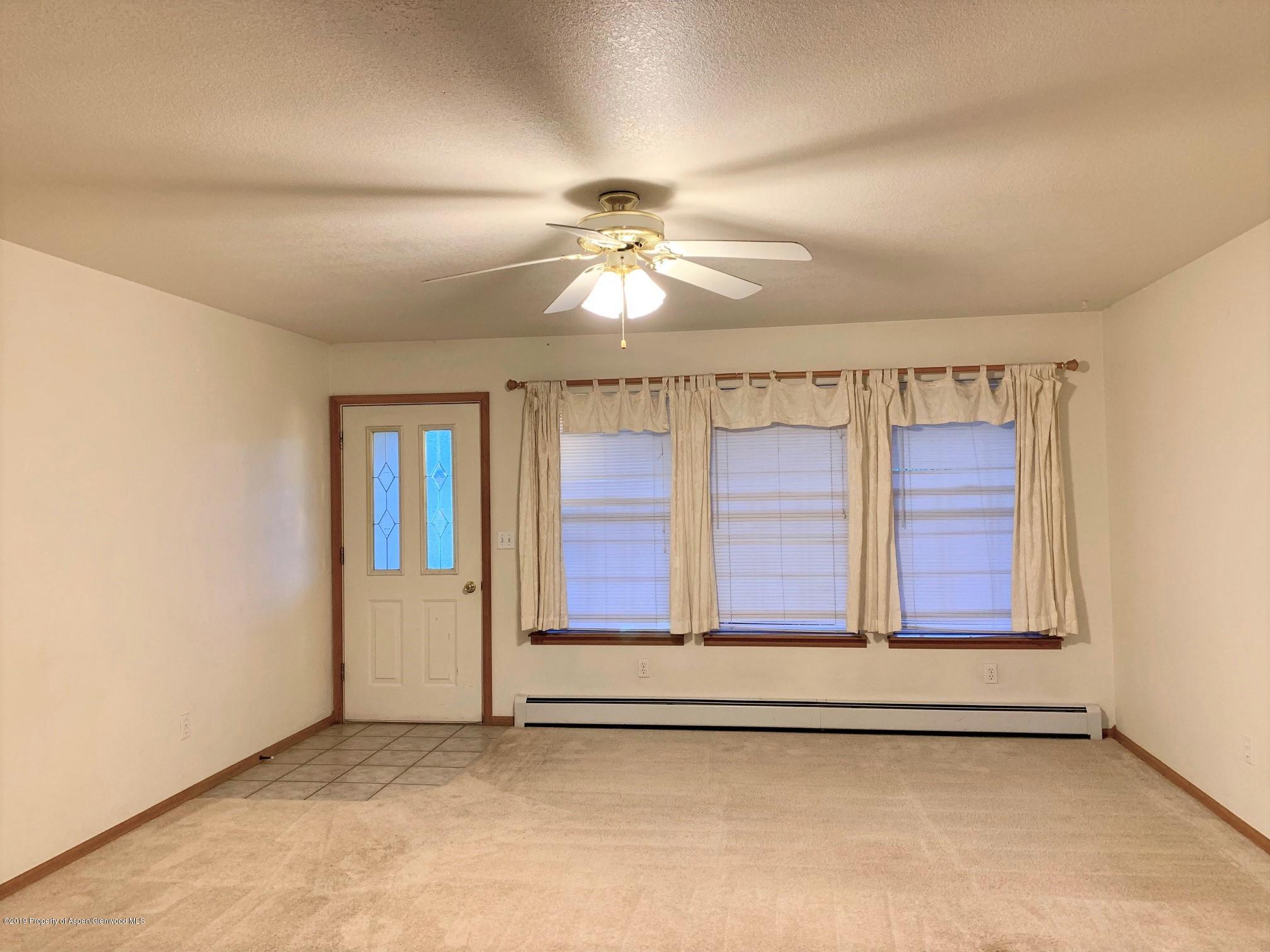 2595 Ute Avenue Rifle, CO 81650 - Photo 5 of 22 living room
