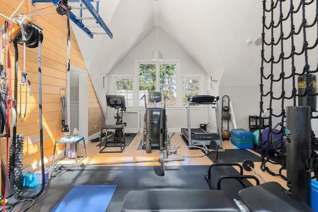 $3,950,000 | 4 Claybrook Road, Dover, MA 02030