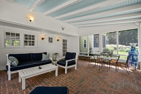 $3,950,000 | 4 Claybrook Road, Dover, MA 02030