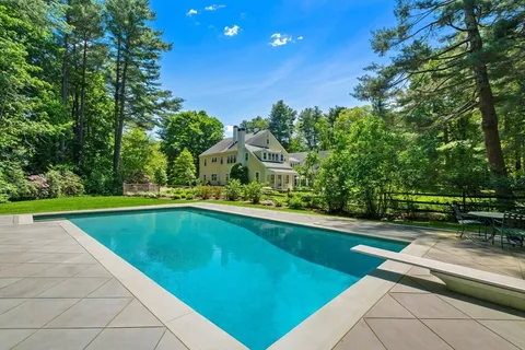 $3,950,000 | 4 Claybrook Road, Dover, MA 02030