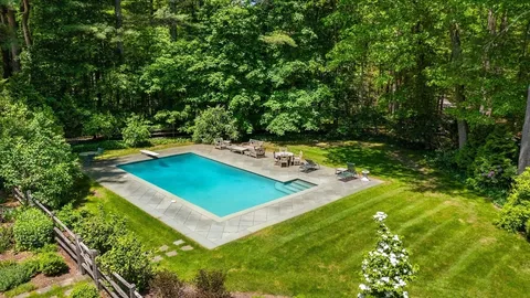 $3,950,000 | 4 Claybrook Road, Dover, MA 02030