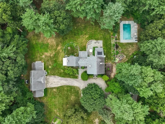$3,950,000 | 4 Claybrook Road, Dover, MA 02030