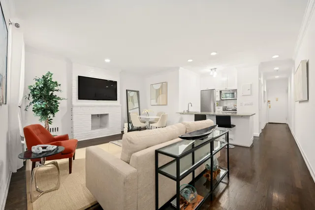 $1,100,000 | 164 West 83rd Street, Unit 4R | Upper West Side