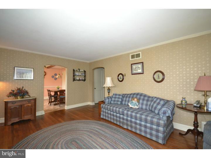 857 West Bristol Road Warminster, PA 18974 - Photo 6 of 16 Living Room