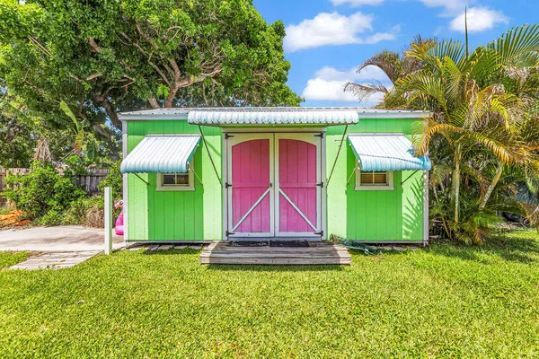 $565,000 | 614 Southeast Flamingo Avenue, Stuart, FL 34996