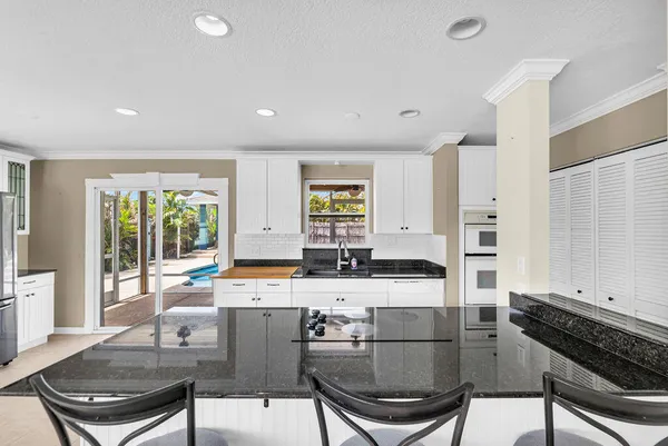 $565,000 | 614 Southeast Flamingo Avenue, Stuart, FL 34996