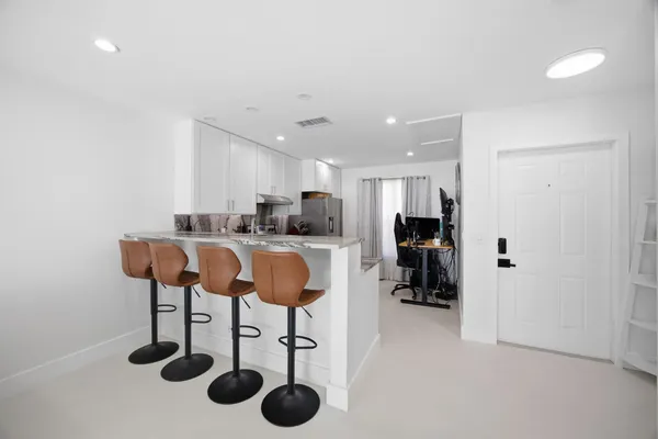 $299,900 | 155 Deerfield Drive, Jupiter, FL 33458